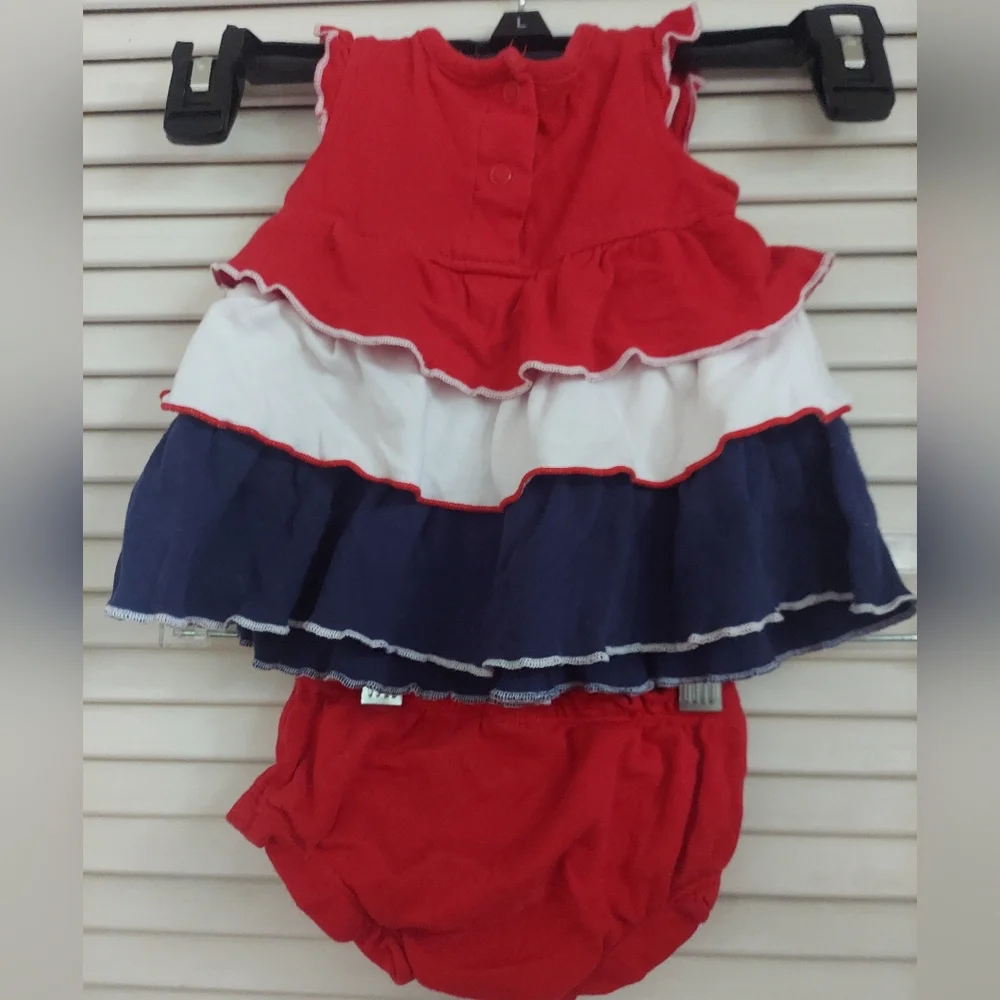 🎁 10/$25- Patriotic outfit,  0-3 months, Small Wonders